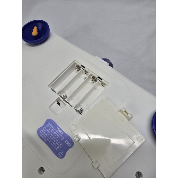 V TECH V.SMILE V-MOTION Learning System Console Only-No Controller Or Power Cord - Picture 4 of 9